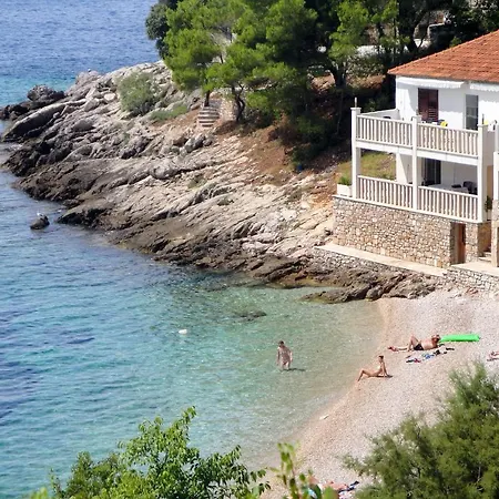 Family Friendly Seaside Cove Torac, Hvar - 2071 Gdinj